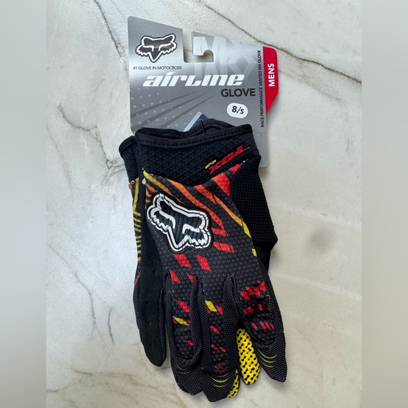 FOX Airline Motocross Glove Ryan Dungey Rockstar Replica 
Race performance - Picture 1 of 3